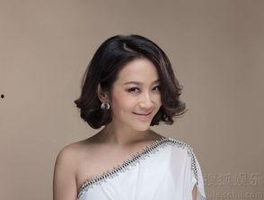 艾诚图片,镜头下的魅力与智慧