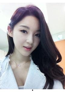 姜敏京 背景,从平凡女孩到璀璨明星的蜕变之路